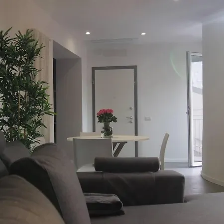 Un Balcone Sul Apartament *