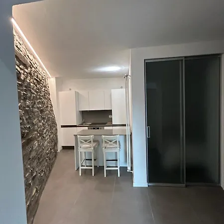 Un Balcone Sul Apartament