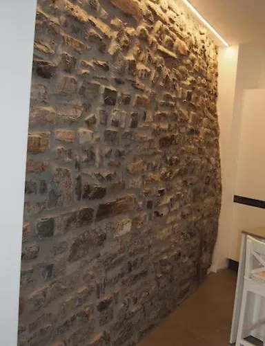 Daire Un Balcone Sul *