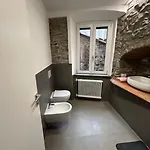 Un Balcone Sul * Torno